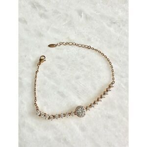 Rose gold cubic zirconia bracelet ￼